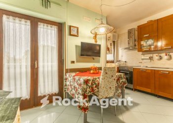 Cucina - Trilocale via dell'Annunciazione, 4, Gravina in Puglia - foto 12