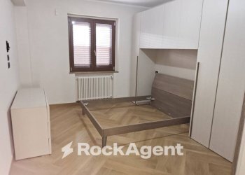 Camera da letto - Villa a Schiera strada Statale 106 Jonica, 20, Camini - foto 3