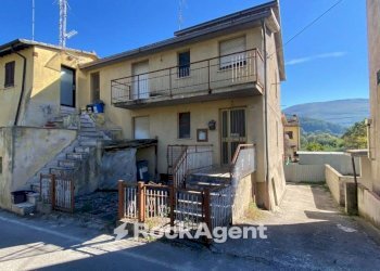 Zona - Casa indipendente via Case Basse, 6, Foligno - foto 5