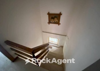 Scala - Casa indipendente via Case Basse, 6, Foligno - foto 10