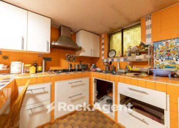 Cucina - Villa viale Grigna, 28, Camparada - foto 9