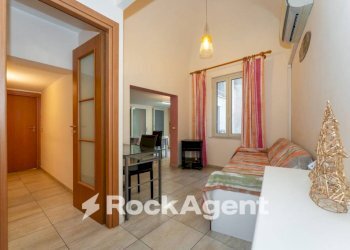 Disimpegno - Two-room apartment via Gabriello Carnazza, 13, Catania - photo 24