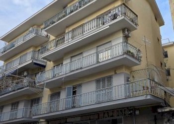 Facciata - Ufficio via Giacomo Matteotti, 29, Pozzuoli - foto 1