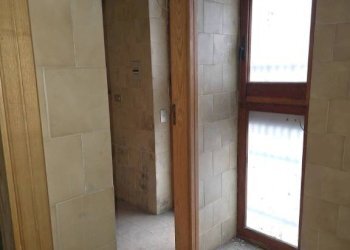 Interno palazzo - Ufficio via Giacomo Matteotti, 29, Pozzuoli - foto 9