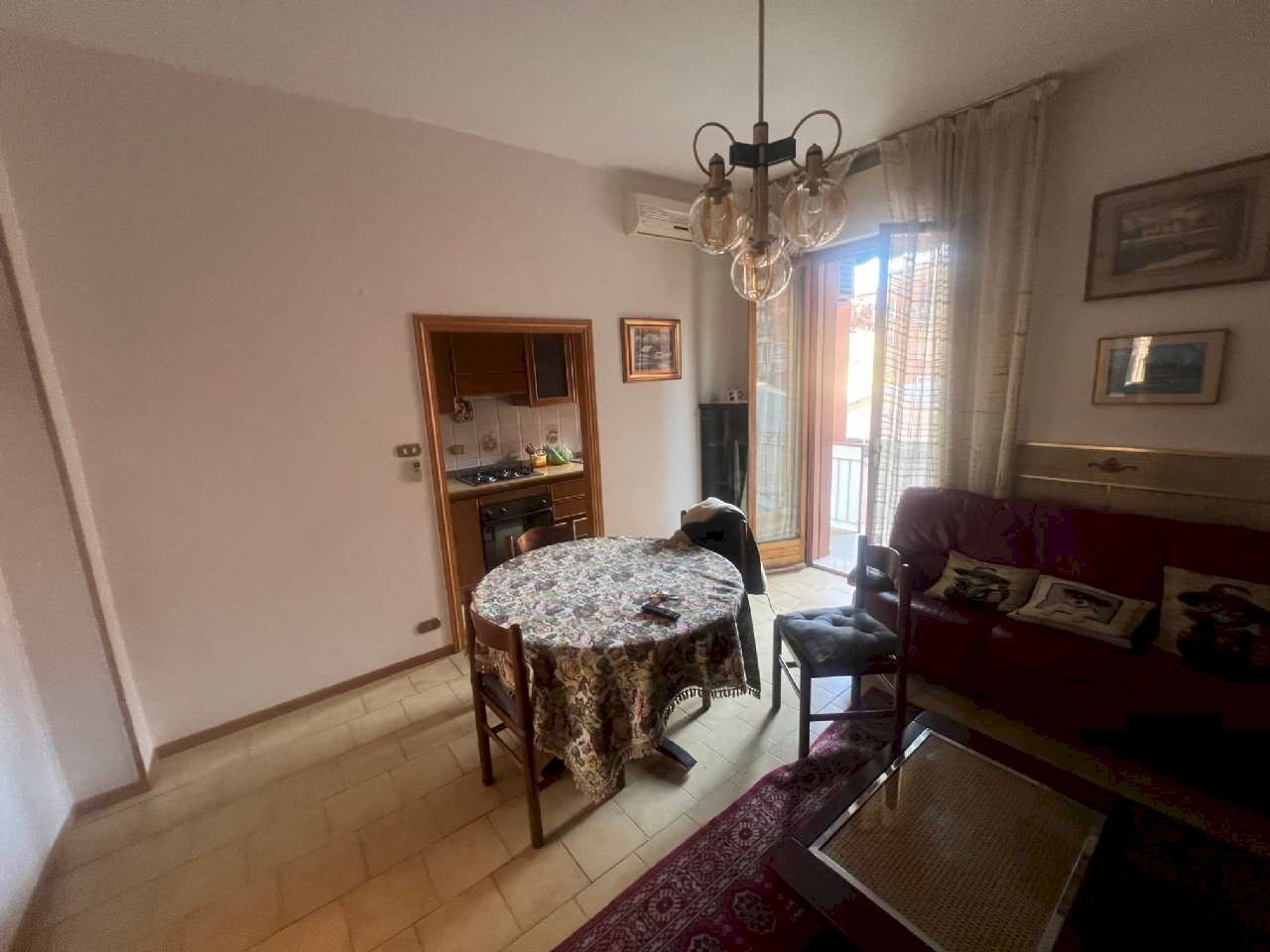 soggiorno - Quadrilocale via Poliziano, Bologna (zona Bolognina) - foto 2