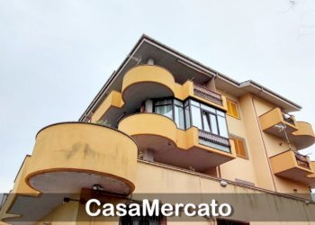 2.jpg - Quadrilocale Via Nettunense, Albano Laziale - foto 2