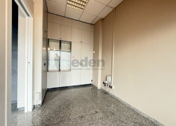 ufficio - Locale Commerciale Via Carlo Zucchi 41, Modena (zona Circoscrizione 1) - foto 7