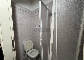 bagno - Locale Commerciale Via Carlo Zucchi 41, Modena (zona Circoscrizione 1) - foto 10