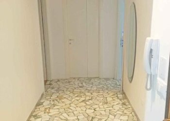 2.jpg - Two-room apartment Bologna - photo 2