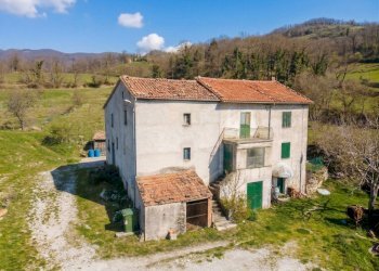 Gemini_Generated_Image_kgi5k2kgi5k2kgi5.png - Villa Località Antico Santa Maria 111, Maiolo - photo 2