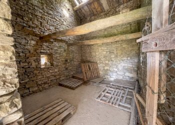 Gemini_Generated_Image_4eydu74eydu74eyd.png - Villa Località Antico Santa Maria 111, Maiolo - photo 11