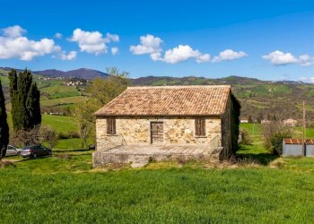 Gemini_Generated_Image_d3h74vd3h74vd3h7.png - Terratetto - Terracielo Via Monte 21, San Leo - foto 4