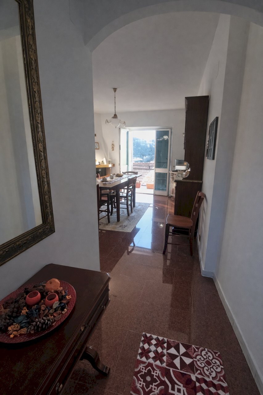 vista soggiorno.png - Trilocale Aulla - foto 3