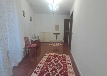 WhatsApp Image 2026-03-18 at 10.36.12 (2).jpeg - Three-room apartment Aulla - photo 6