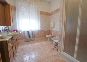 DSC01998.jpg - Villa Via Santarcangiolese 1773, Santarcangelo di Romagna - photo 9