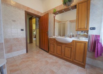 DSC01999.jpg - Villa Via Santarcangiolese 1773, Santarcangelo di Romagna - photo 10