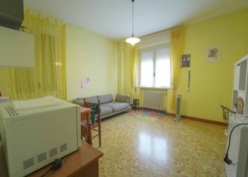 DSC02002.jpg - Villa Via Santarcangiolese 1773, Santarcangelo di Romagna - photo 12