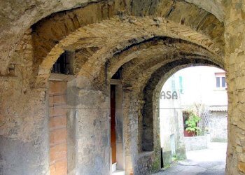 03.jpg - Casa semi indipendente Via Debeduse 10, Calice al Cornoviglio - foto 22