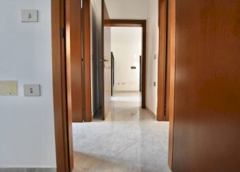 corridoio - Trilocale Via Botteghe 6, Castello d'Argile - foto 16