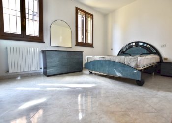 camera da letto - Trilocale Via Botteghe 6, Castello d'Argile - foto 17