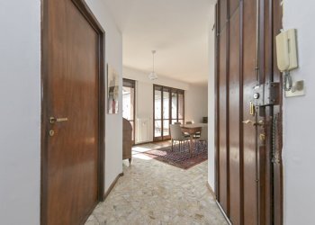 Via Ferrari 1-5.JPG - Attic Via Gaudenzio Ferrari 11, Torino (neighborhood Centro) - photo 12