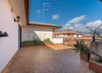 Via Finocchiari 12 (25).jpg - Attico Via Finocchiari 12, Aci Catena - foto 13