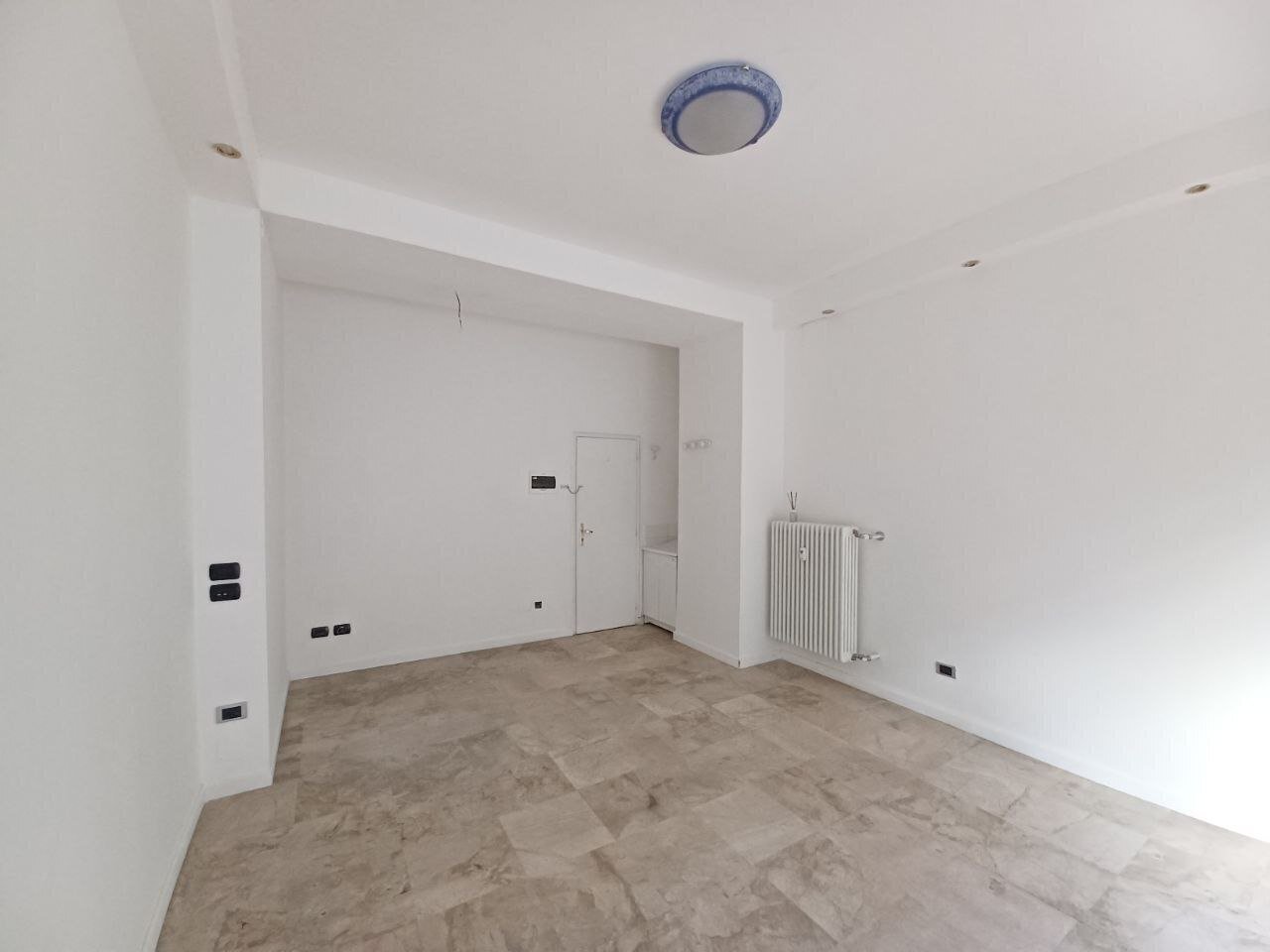 bd752bde-100a-4242-98f7-4235d5220b0d.jpg - Locale Commerciale Trento - foto 3