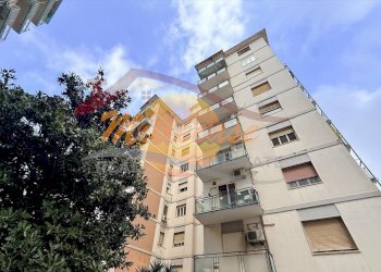 01589c0d-903e-4b4f-8566-fda05f2e2503.jpg - Quadrilocale Viale Santa Panagia, Siracusa - foto 1