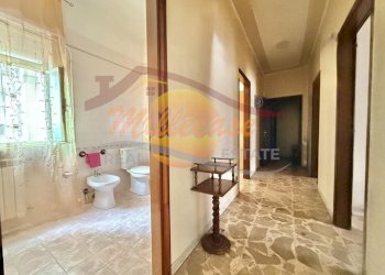 35d230a2-b1af-4547-bcd6-75e463859dba.jpeg - Quadrilocale Viale Santa Panagia, Siracusa - foto 5