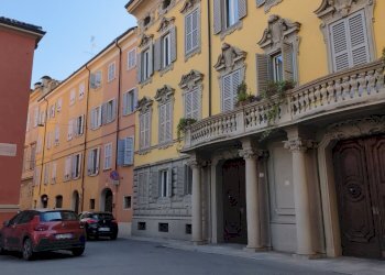 corso Canalgrande.jpg - Box Via Mascherella 21, Modena (zona Circoscrizione 1) - foto 2