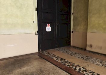 Portone Accesso Carrabile.jpg - Box Via Mascherella 21, Modena (zona Circoscrizione 1) - foto 5