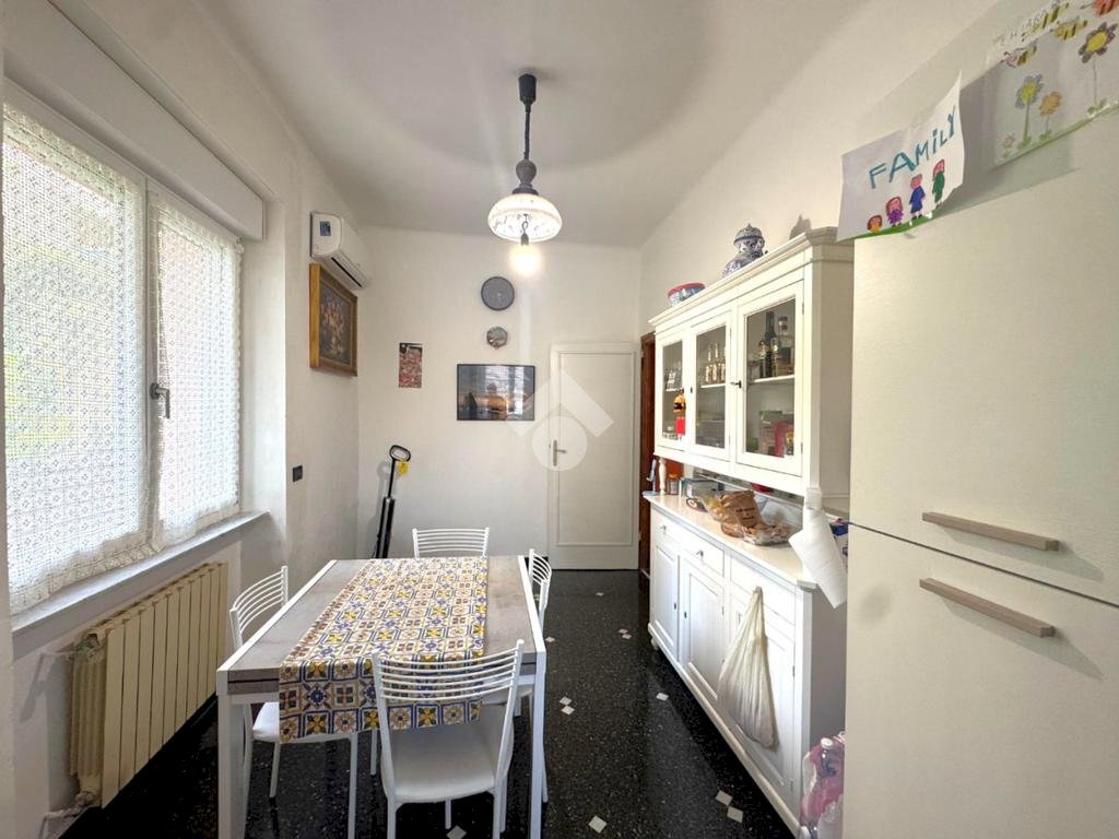 Quadrilocale Via Antonietta Massuccone Mazzini, Genova (zona Bolzaneto) - foto 3