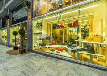 Shop Galleria Leonardo Da Vinci, 14
Centro, Biella - photo 9