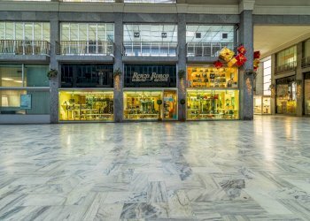 Shop Galleria Leonardo Da Vinci, 14
Centro, Biella - photo 10