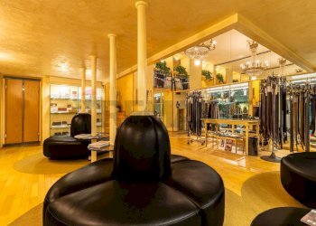 Shop Galleria Leonardo Da Vinci, 14
Centro, Biella - photo 23