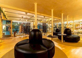 Shop Galleria Leonardo Da Vinci, 14
Centro, Biella - photo 25