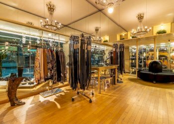 Shop Galleria Leonardo Da Vinci, 14
Centro, Biella - photo 27