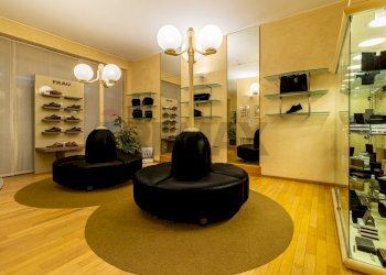 Shop Galleria Leonardo Da Vinci, 14
Centro, Biella - photo 47