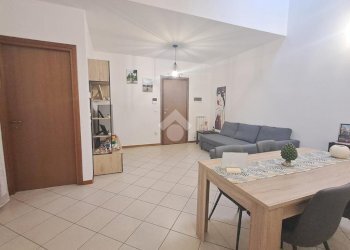 Trilocale Via Bartolini Federico, Medicina - foto 4