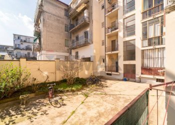 One-room apartment Via Luisa del Carretto, 74 
 Precollina Collina, Torino (neighborhood Borgo Po) - photo 25