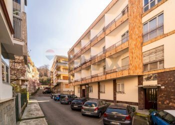 One-room apartment Via Luisa del Carretto, 74 
 Precollina Collina, Torino (neighborhood Borgo Po) - photo 31