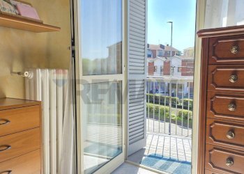 Two-room apartment Via Sansovino, 90 
 Lucento, Torino (neighborhood Lucento) - photo 32