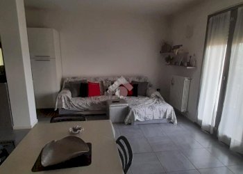 Bilocale Via Canale, Casalgrande - foto 2