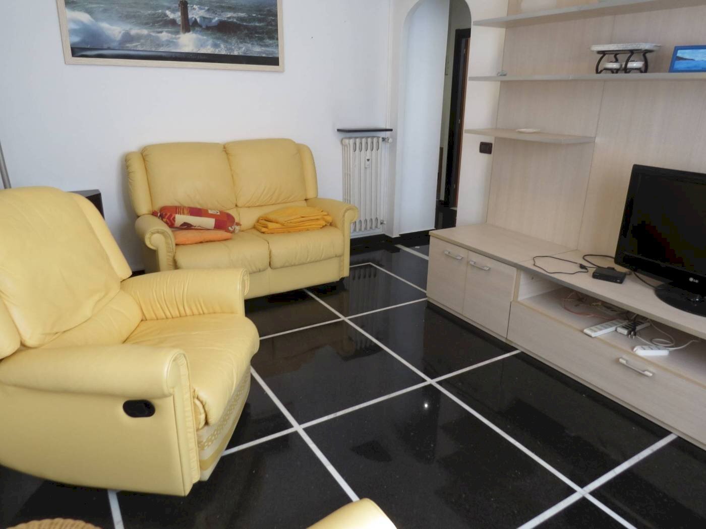 Trilocale Via Carlo Antonio Tavella, 1, Genova (zona Castelletto) - foto 2