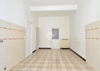 Four-room apartment Via Amerigo Vespucci, Genova (neighborhood Pegli) - photo 2