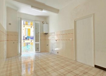 Four-room apartment Via Amerigo Vespucci, Genova (neighborhood Pegli) - photo 4