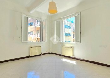 Four-room apartment Via Amerigo Vespucci, Genova (neighborhood Pegli) - photo 13