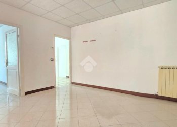 Four-room apartment Via Amerigo Vespucci, Genova (neighborhood Pegli) - photo 21