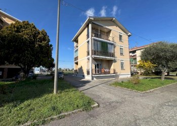 Three-room apartment Villaggio Kennedy, Galliate - photo 16