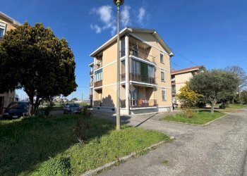 Three-room apartment Villaggio Kennedy, Galliate - photo 23